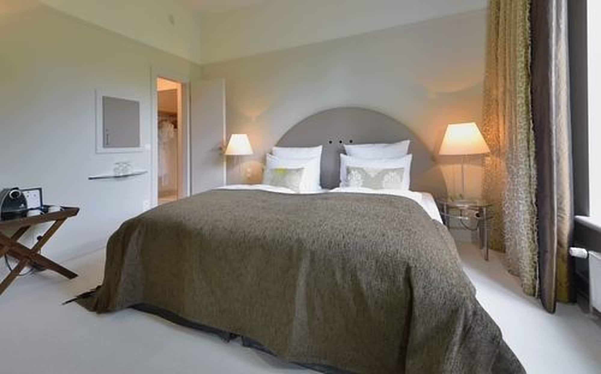 Privathotel Lindtner Amburgo Esterno foto A bedroom at the hotel