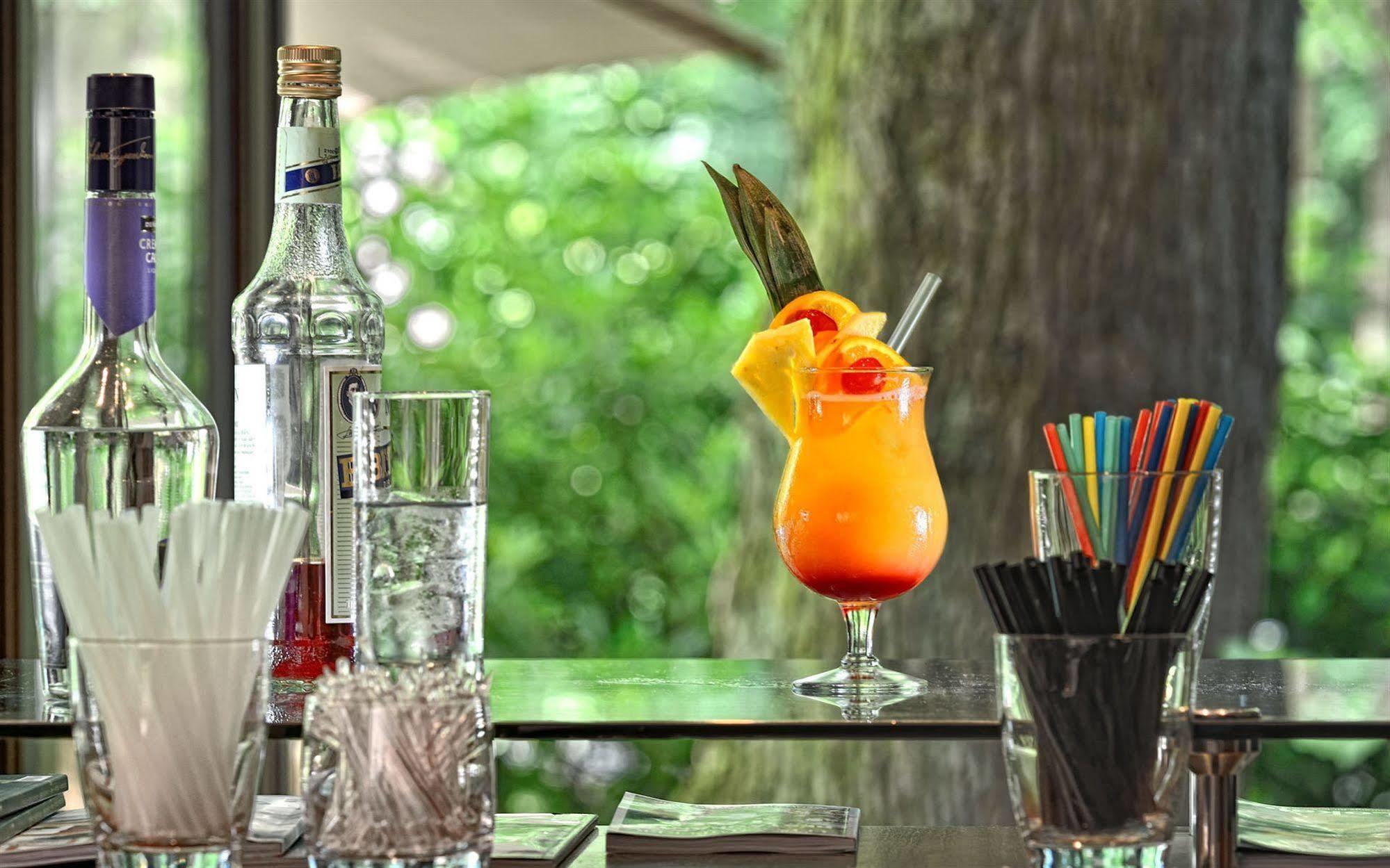 Privathotel Lindtner Amburgo Esterno foto A Zombie cocktail