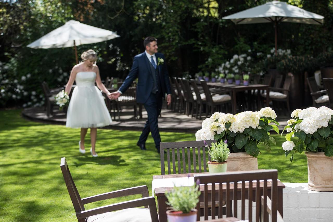 Privathotel Lindtner Amburgo Esterno foto The hotel's garden